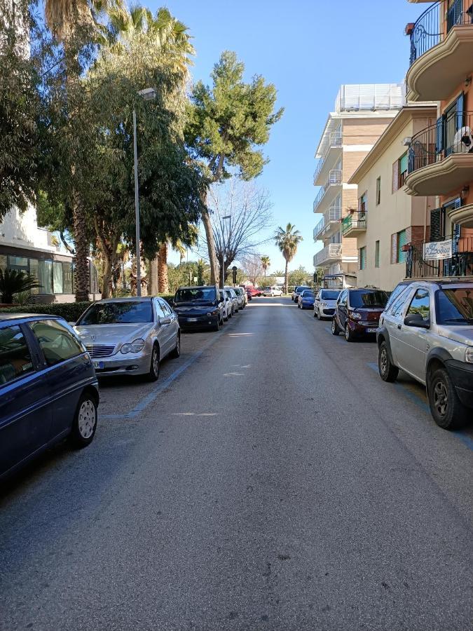 Residenza Topazio San Benedetto del Tronto Exterior foto