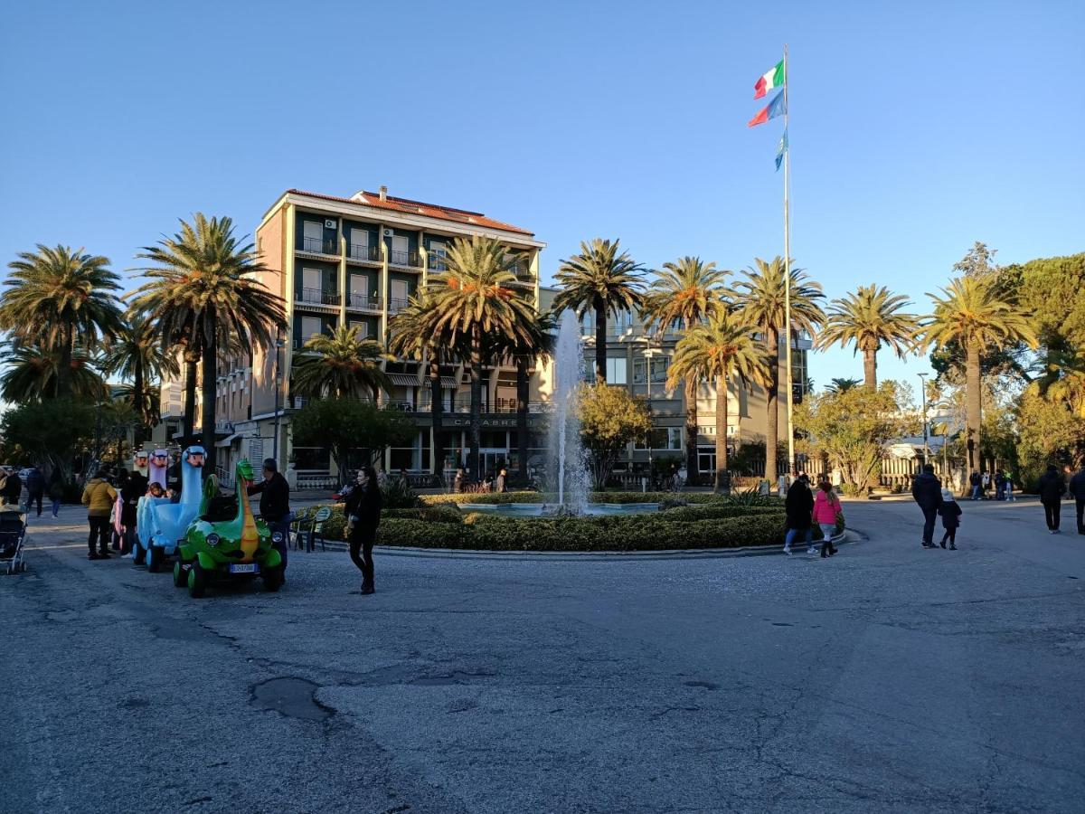 Residenza Topazio San Benedetto del Tronto Exterior foto